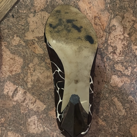 Loved well condition Nine West heels - Picture 7 of 7